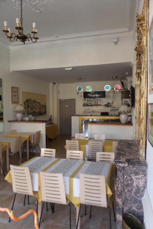Hotel De La Gare Romans-sur-Isère Esterno foto